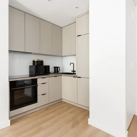 Cozy Black & White Studio In City Center With Free Garage Poznan By Noclegi Renters Exterior photo